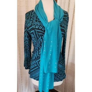 +25 Emma G top with matching scarf